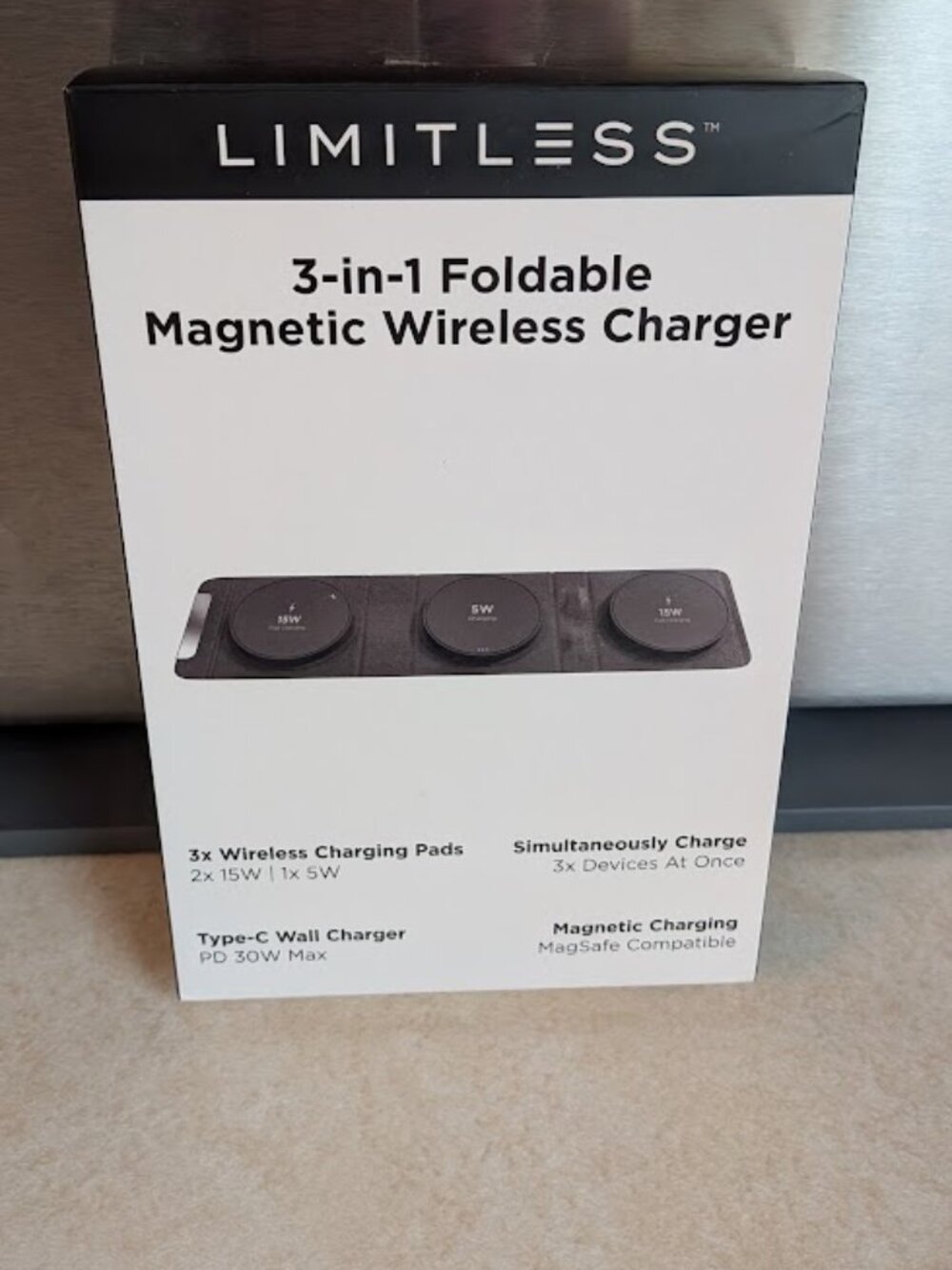 NIB LIMITLESS 3-in-1 Foldable Magnetic Wireless Charger